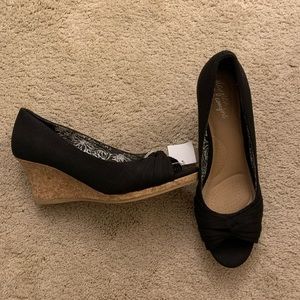 Alexflex Comfort Black Wedges Brand New